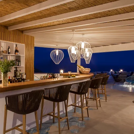 Amyth Of Mykonos Super Paradise Beach (Mykonos)